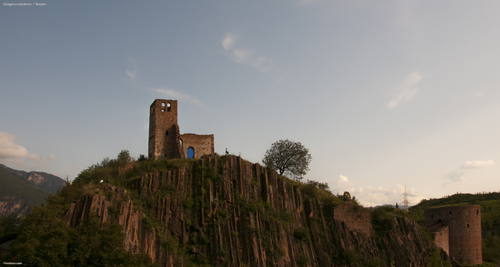 Bild 1 von 3