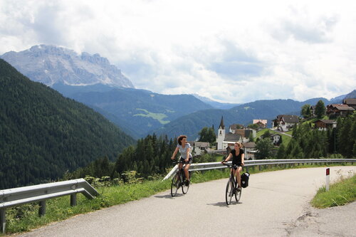Bild 2 von 9