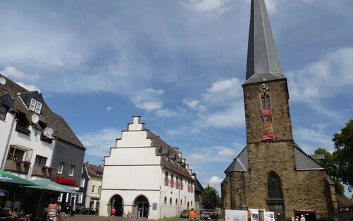 Bild 4 von 6